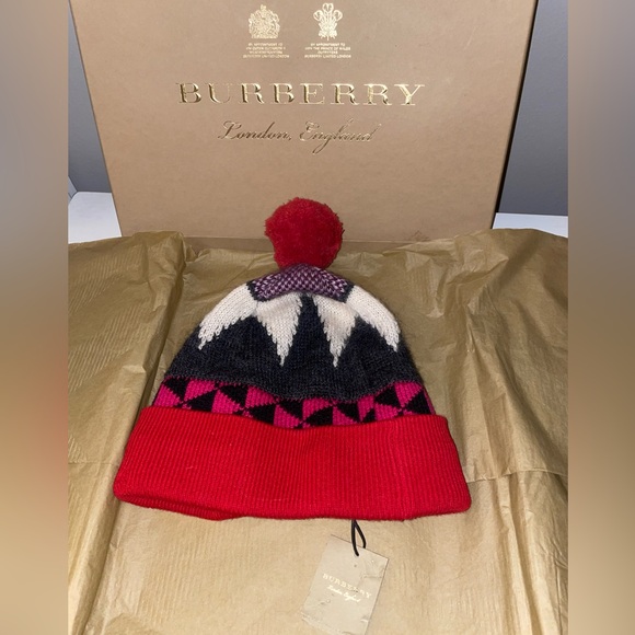 Burberry Winter Hat w/tags & box- AUTHENTIC - Picture 3 of 7